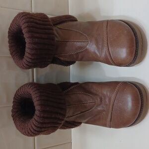 WhiteMountain Everyday Brown Leather Sock Tops Ankle  Boots Sz 8M